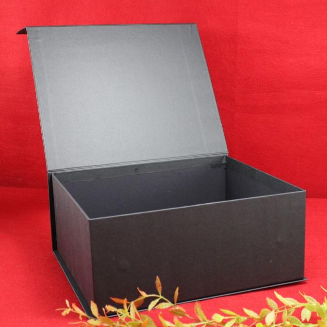

Sale!!! Box Hamper - Hardbox - Kotak Kado - Ukuran 35 Cm X 30 Cm X 15 Cm - Paling Diminati