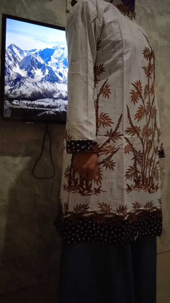 Baju Batik Couple Gamis Batik Keluarga Motif Bambu Putih Dengan Batik Anak Terbaru