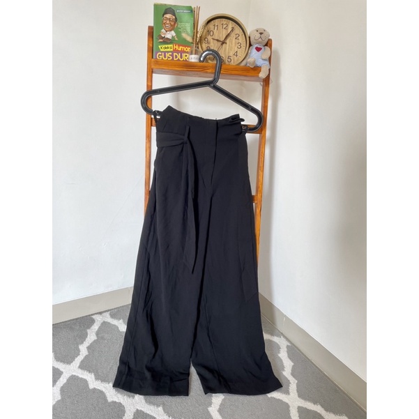 H&M Belt Trousers Pants/ Trousers brand HNM/ Celana Kantoran HNM/ Celana Casual Wide Pants - 32p
