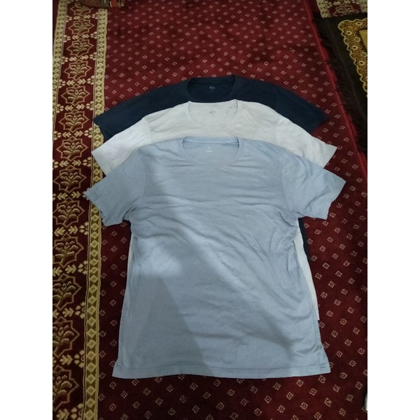 kaos UNIQLO basic second borongan