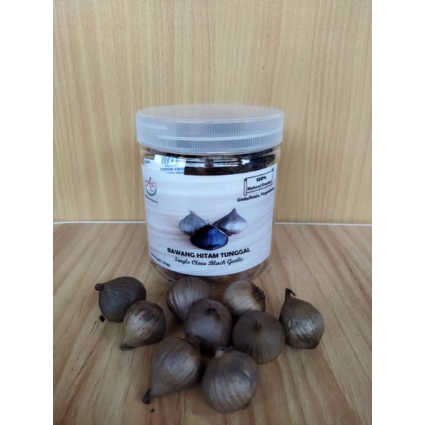 

Bawang Hitam Tunggal. Single Clove Black Garlic. Isi bersih 250gram.