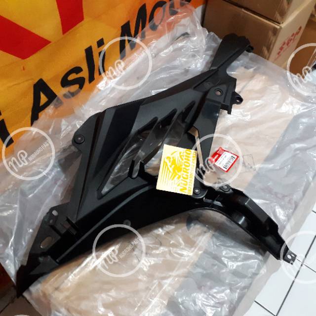 Cowl Assy L Inner Middle Fairing Dalam Kiri New Cbr150r Led K45G K45N