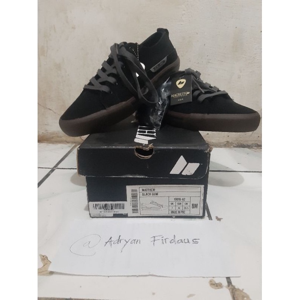 Macbeth Matthew Black Gum