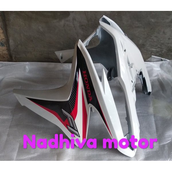 cover body front tameng dasi tebeng depan vario 125 old 2012 2013 2014 putih