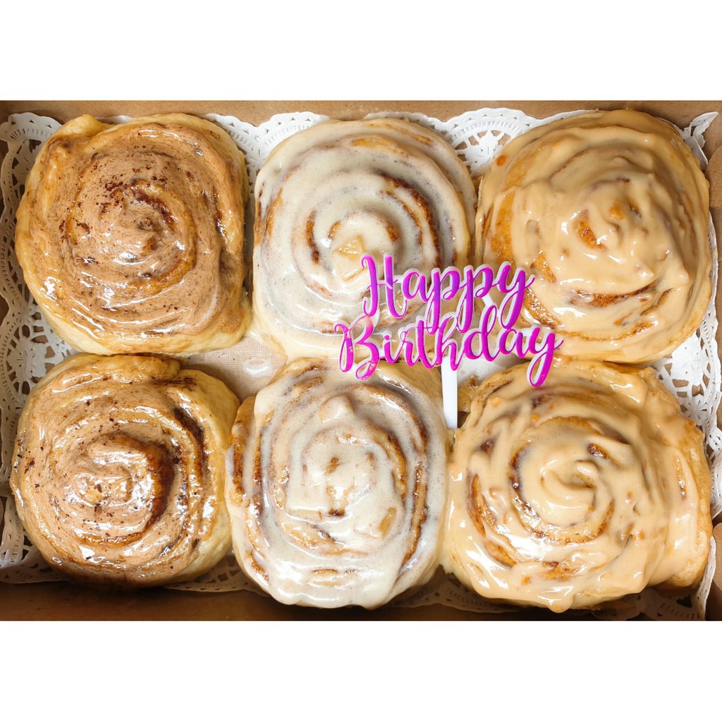 BINGKISAN CINNAMON ROLL BREAD HOME MADE ROTI PREMIUM BUTTER CREAM CHEESE MENTEGA KEJU HANTARAN GIFT