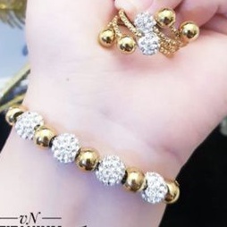 Titanium Set Gelang dan Cincin Wanita 825H