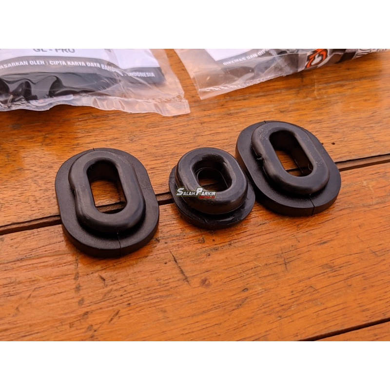 Karet Ganjel Bok Aki Cb/Gl100/Glpro karet ganjel tutup aki cb cb100 cb125 gl gl100 glmax tiger megap