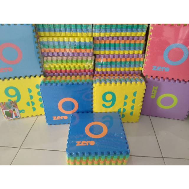 Karpet Puzzel Angka Bergambar Alas Lantai Evamart 30x30x1 cm
