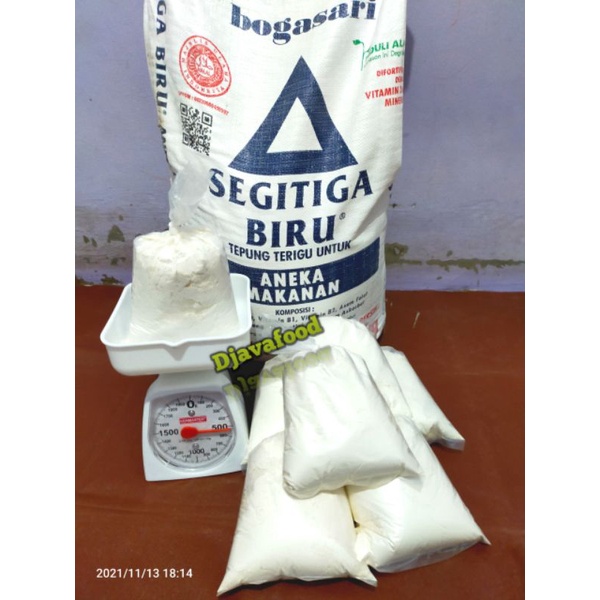 

tepung terigu segitiga biru 500gram