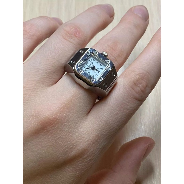 Jam cincin impor unik tahan air, ring pegas stailes stell antikarat bisa melar muat semua ukuran jari.