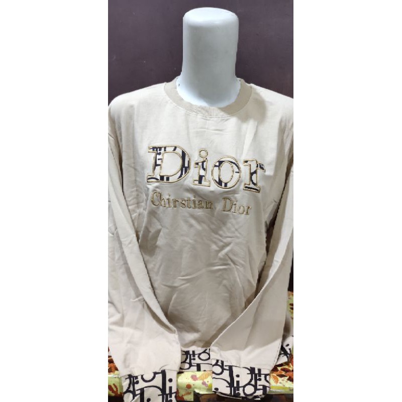 Atasan Dior