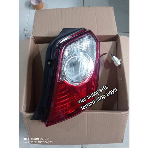 Lampu stop/Stop Lamp/Lampu belakang Agya Ayla