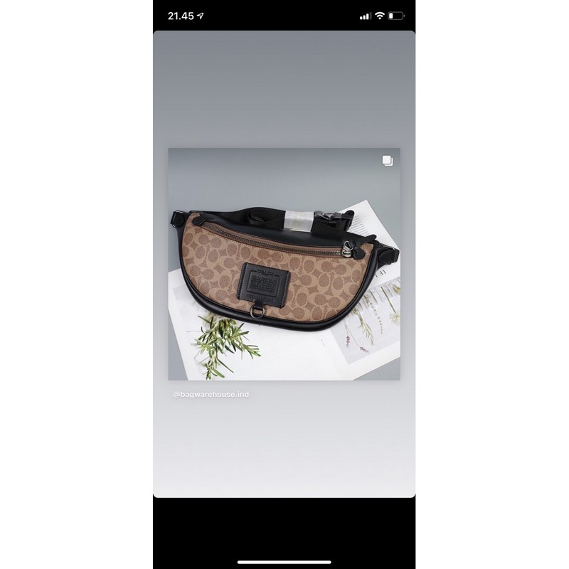 Coach Rivington Waistbag in Signature Canvas