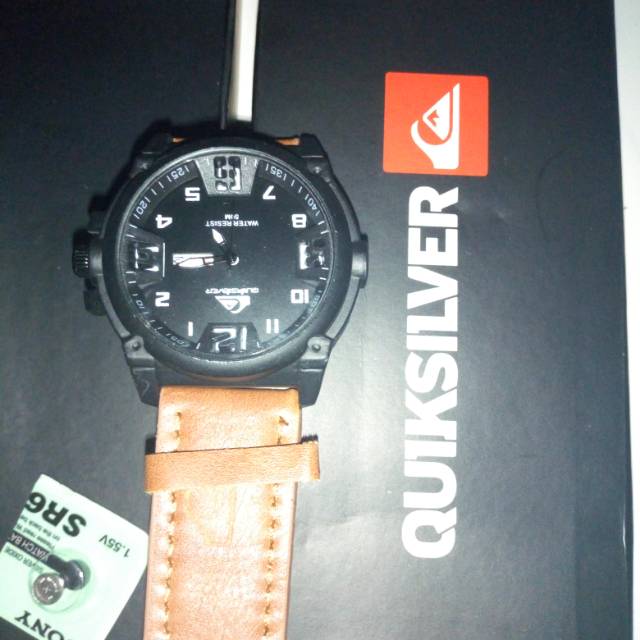 Jam tangan quick silver