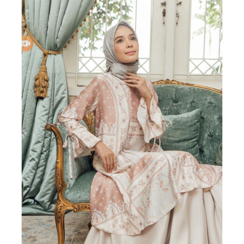 LALITA TUNIC Wearing Klamby