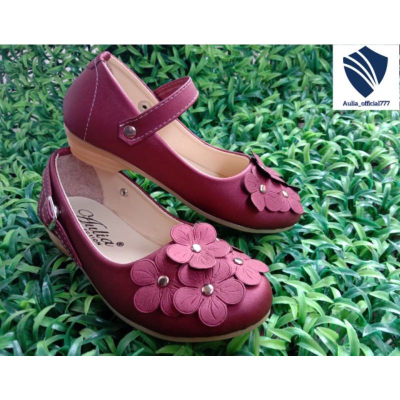 Sepatu pesta 5 bunga aulia