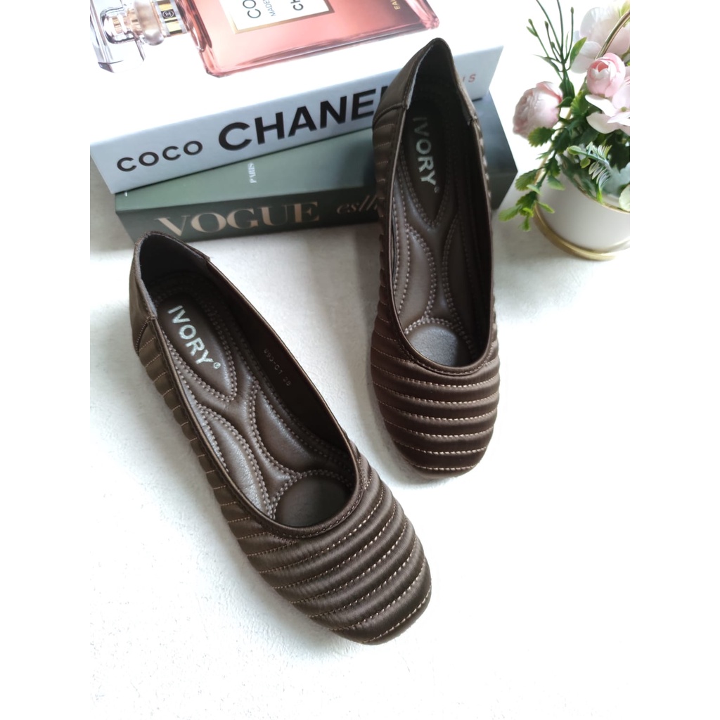 IVORY Sepatu Wanita Flat Satin 993-C1