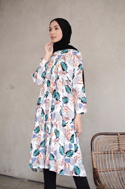 LEXY MIDI DRESS WHITE LEAF