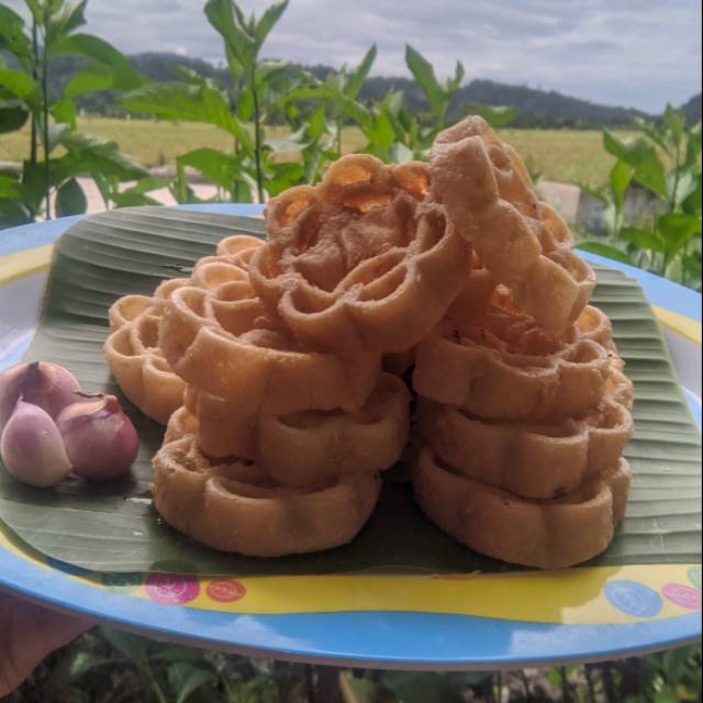 

Kue Maloyang