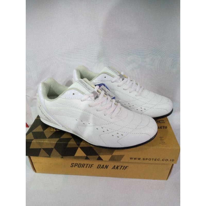 sepatu Spotec Teakwondo putih/putih Aero 38/46