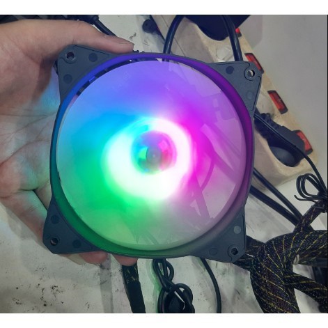 Innovation Rainbow Fan Case RGB