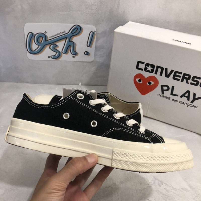 sepatu comme des garcons