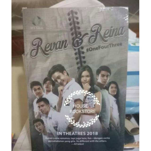 Novel Revan Reina Kertas Bookpaper Penulis Christa Bella S Shopee Indonesia