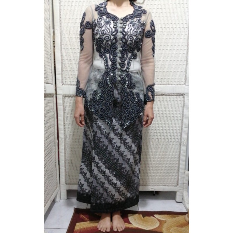 Preloved kebaya modern panjang