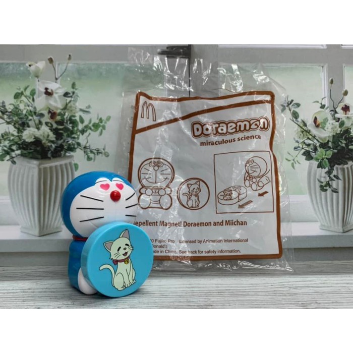 Happy Meal McDonald Repellent Magnet! Doraemon and Miichan - MISP