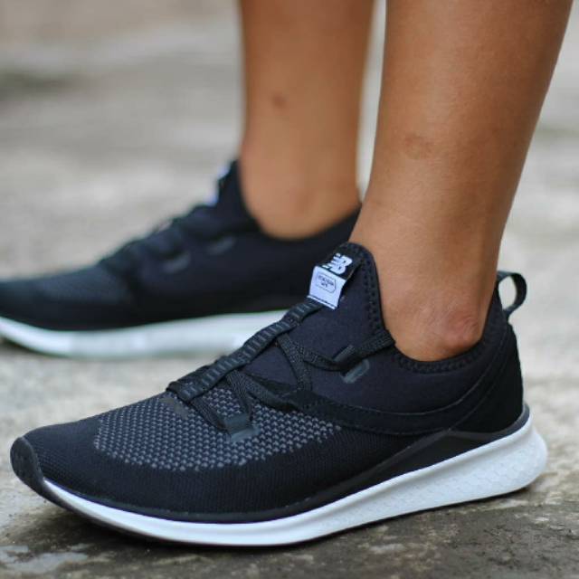 new balance lazr