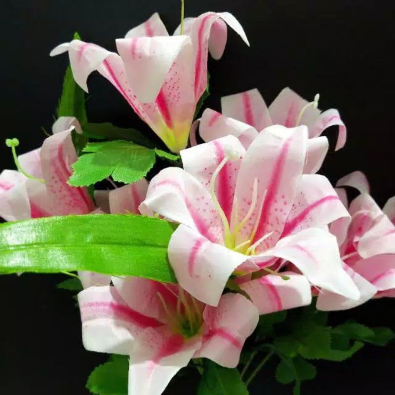 bunga lily artificial cabang 9 bunga hias import