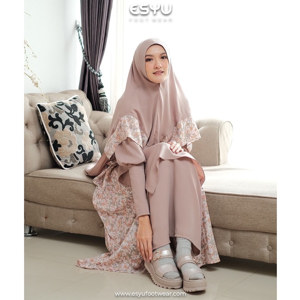 ESYU - Lesya Nude - Sepatu Wedges