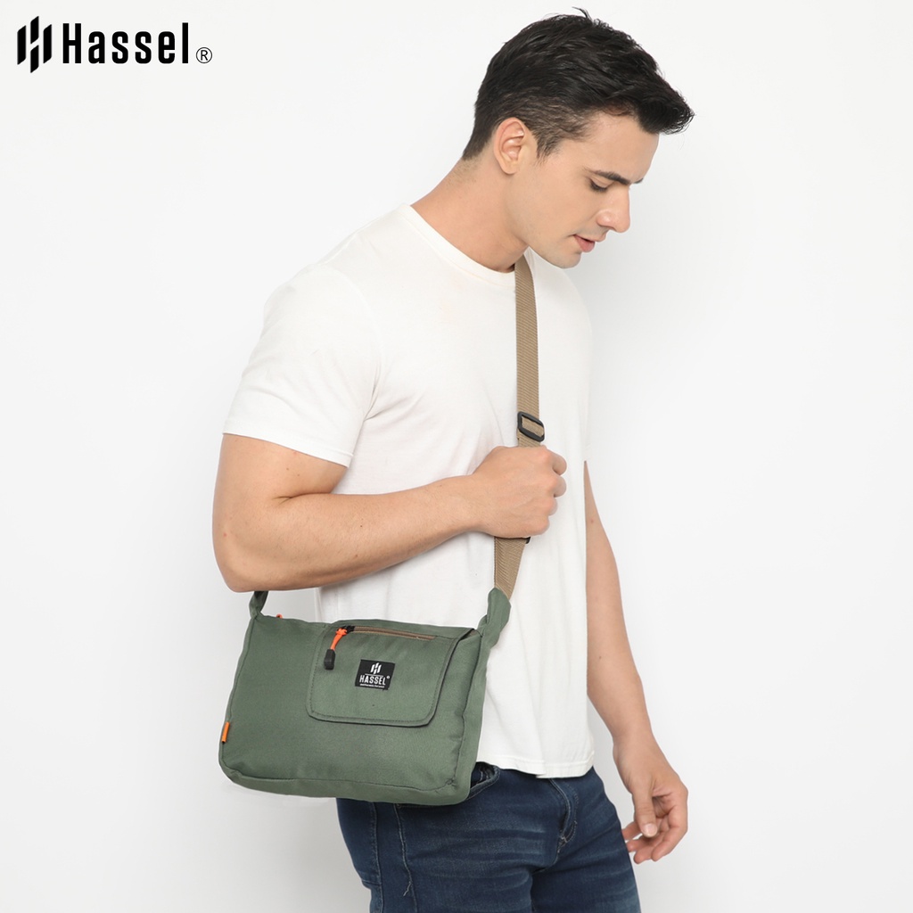 Tas Selempang Pria Hassel Monokrom - Tas Waist Bag Pria / Tas Selempang Wanita / Tas Slempang Pria atau Wanita / Tas Original / Tas Slempang Pria