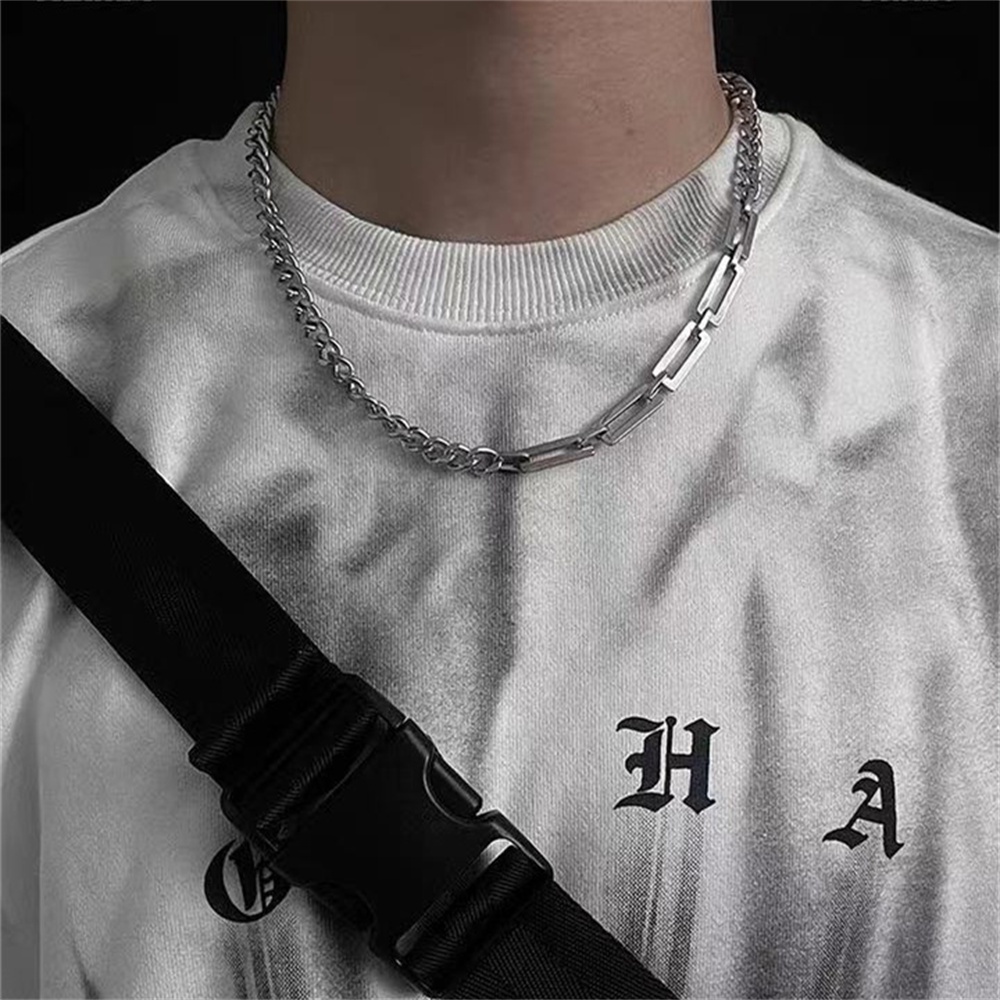 【COD Tangding】Kalung Liontin Bentuk Kotak Warna Hitam Gaya Hip Hop Untuk Wanita