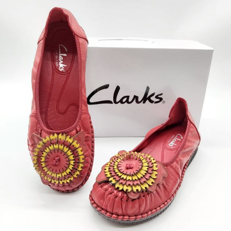 Sepatu Clacks Matahari YC-1587