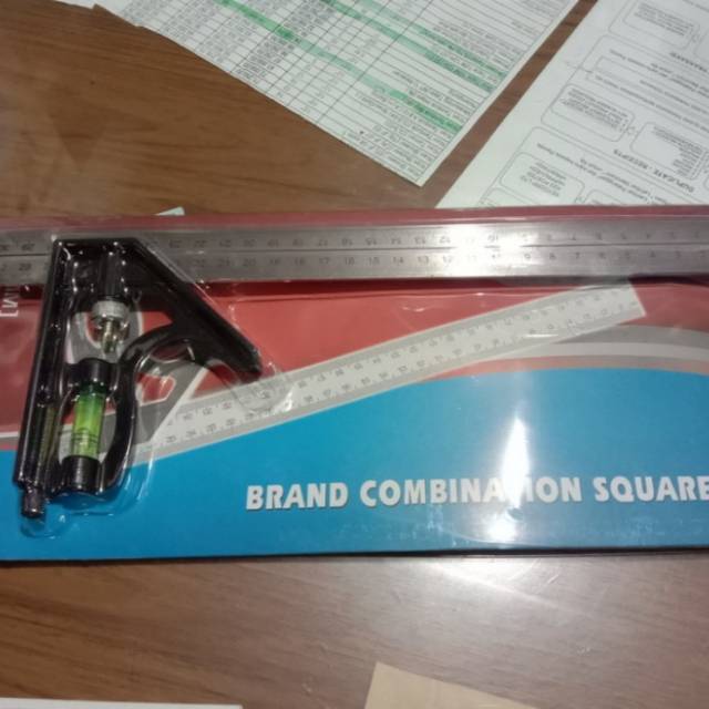 

PENGGARIS SIKU WATERPAS KOMBINASI / KOMBINATION SQUARE RULLER