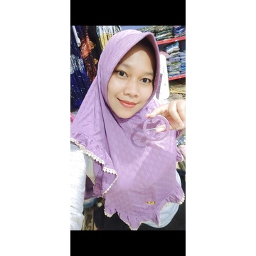 Jilbab/Kerudung Kerut Renda Gesper ORI by DOA IBU DOI