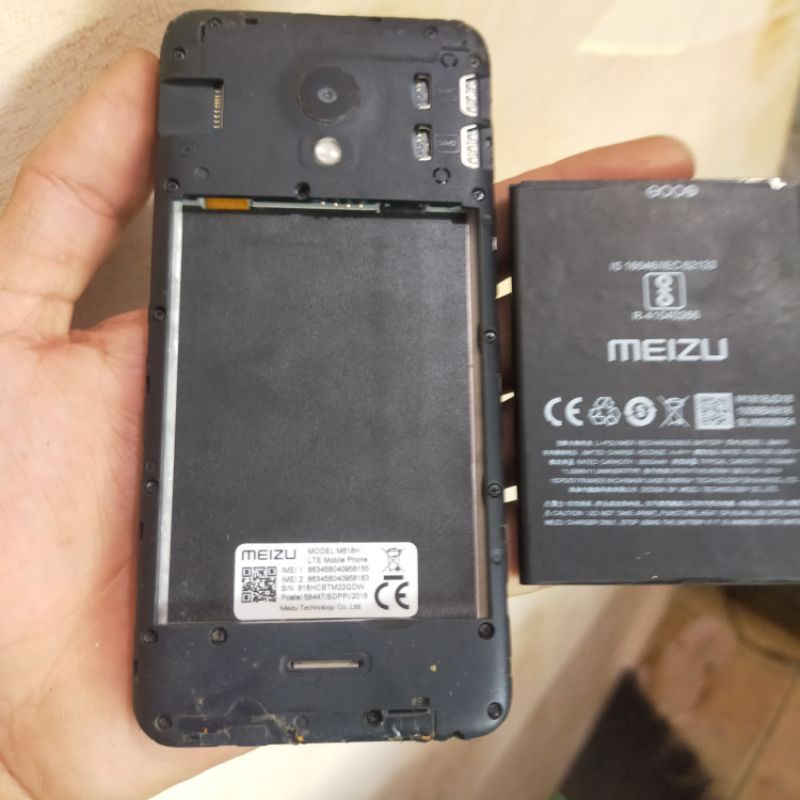 MEIZU C9 M818H. MESIN HIDUP NORMAL. LCD BAGUS. TC RETAK. CONEKTOR CAS JELEK. (FISIK SESUAI FOTO)