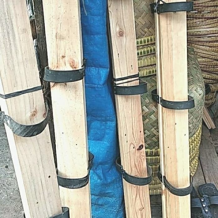 Bakiak panjang 4 orang dewasa