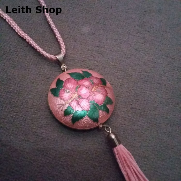 Kalung Keramik Pink Motif Bunga Oriental Perhiasan Guci Vas China