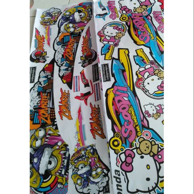 Stiker lis /striping lis variasi motor scoopy  fi