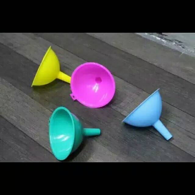 corong air minyak plastik kecil Shopee Indonesia corong air minyak plastik kecil Shopee Indonesia