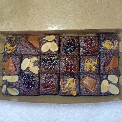 

Brownies Panggang Original Coklat (20x10)