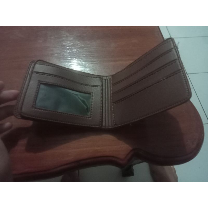 dompet Levis