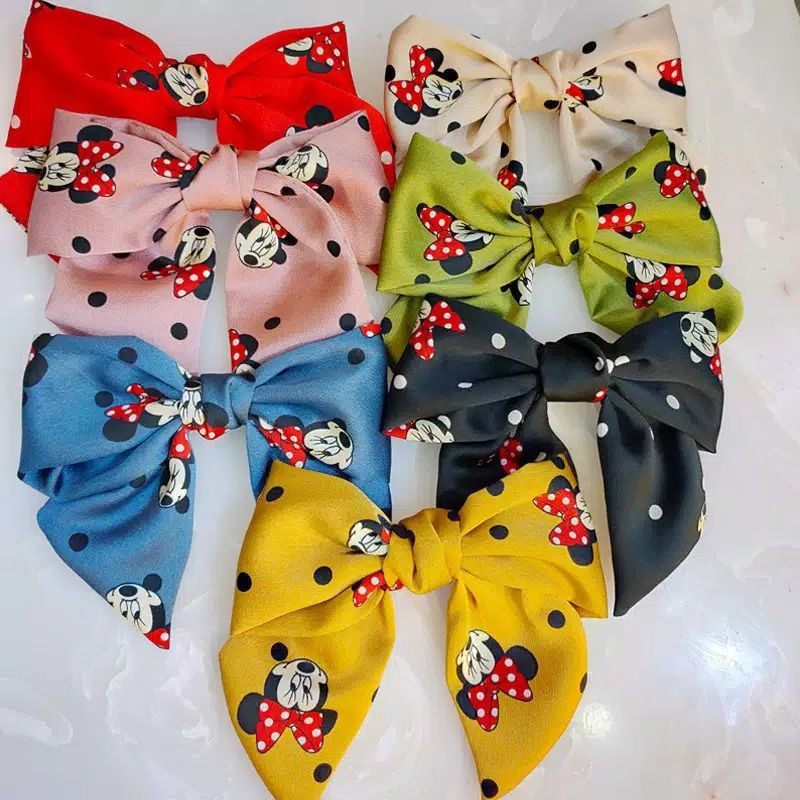 

Jepit pita kain besar motif minnie