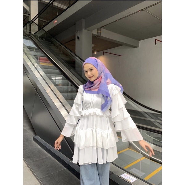 Lucie blouse by intaliciousproject