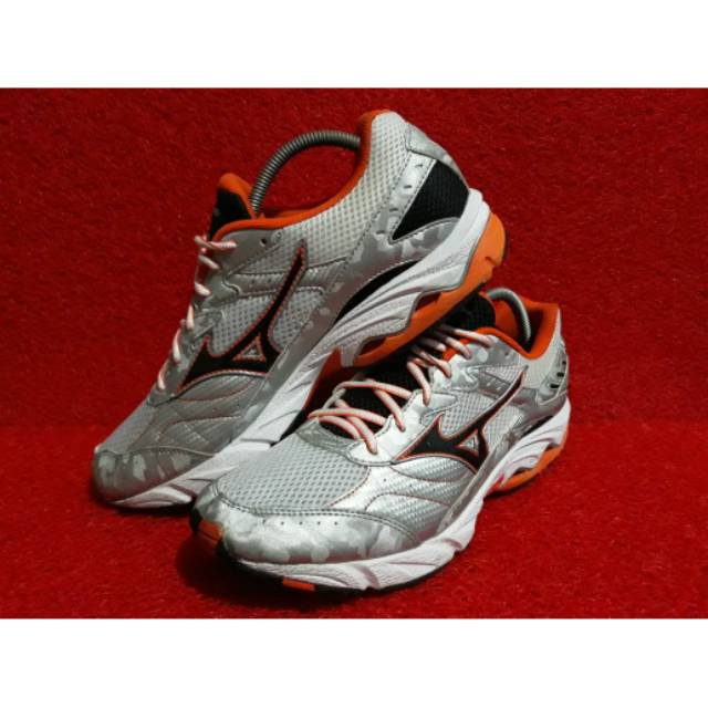 mizuno wave glory