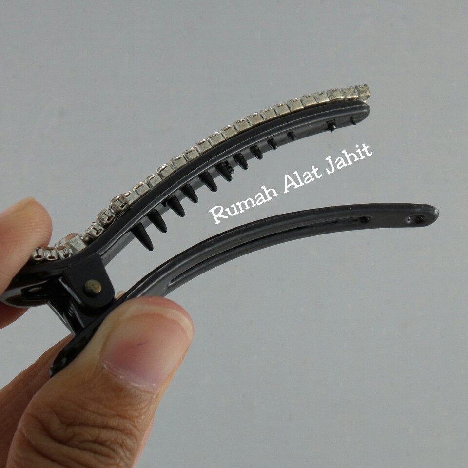 Jepit Rambut / Hair Clip Permata Baris Panah 7cm (sepasang)