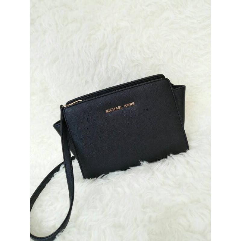 TAS WANITA TERLARIS DAN KEKINIAN Tas MK Michael Kors Selma Messenger Mini Mess KS361