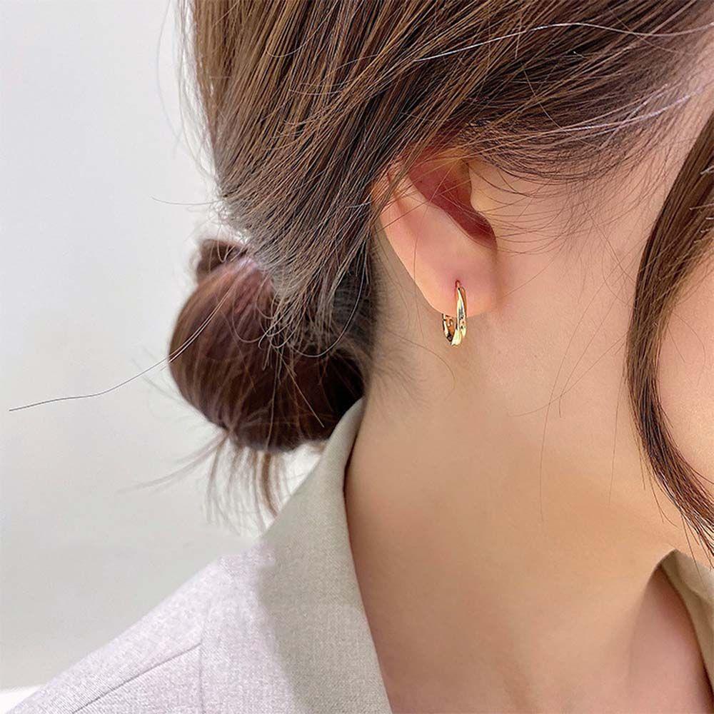 Mxbeauty Anting Hoop Emas Retro Gadis Bulat Anting Emas Logam Wanita Anting Stud Anting Perempuan